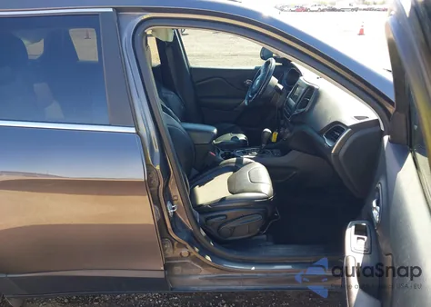 2019 Jeep Cherokee Latitude Plus Fwd from USA, damaged, VIN 1C4PJLLB0KD165097